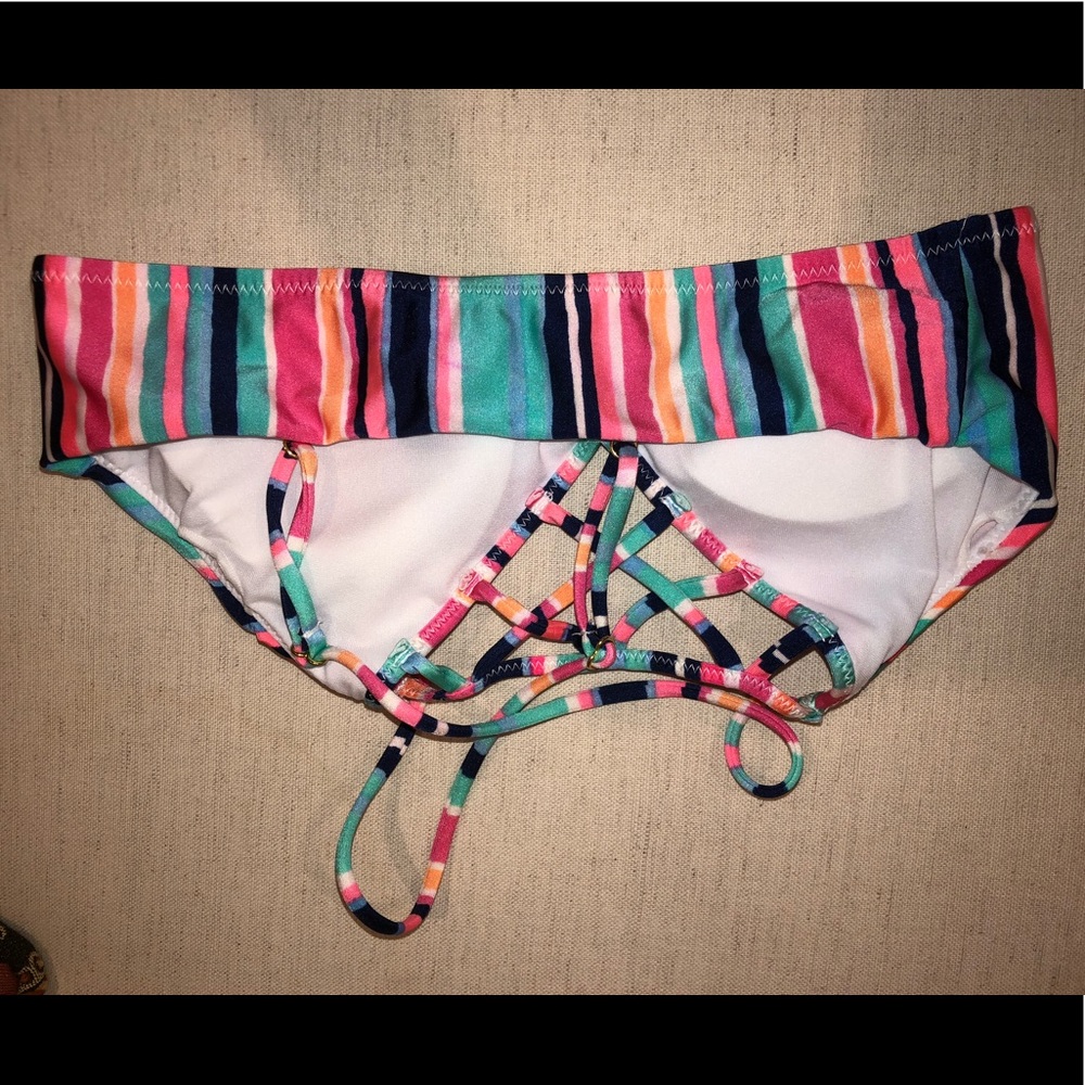 bikini top - Picture 2 of 2
